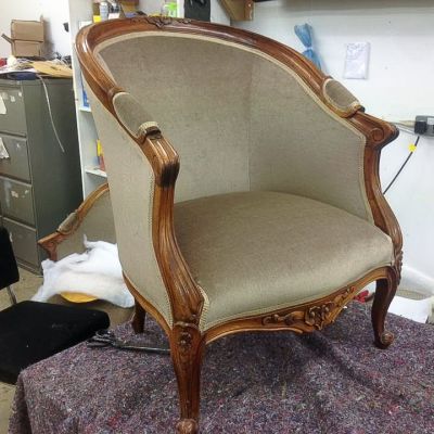 Photo of project „Classic Armchair Reupholstery 4“ #2