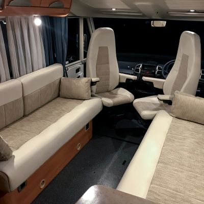 Photo of project „Hymer B584 New half leather upholstery“ #3