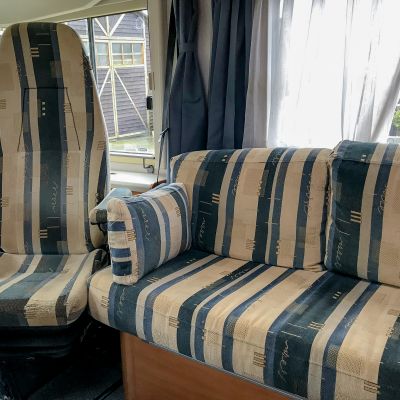 Photo of project „Hymer B584 New half leather upholstery“ #13