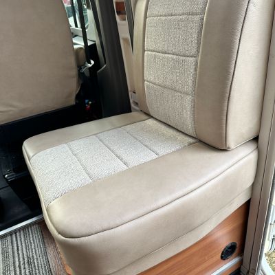 Photo of project „Hobby Van 60GF Premium Upholstery“ #5