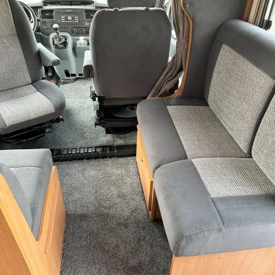 Photo of project „Ford Challenger Motorhome Upholstery“ #2