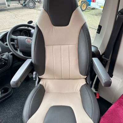 Photo of project „Fiat Ducato Leather Driver Seats Upholstery“ #4