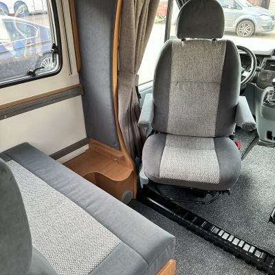 Photo of project „Ford Challenger Motorhome Upholstery“ #4