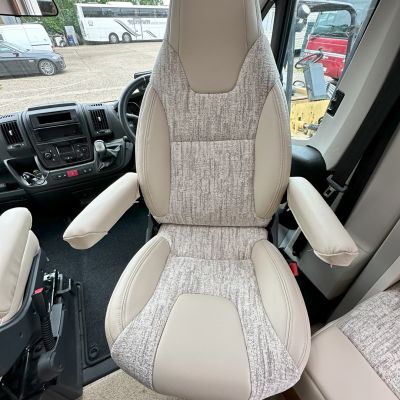 Photo of project „Dethleffs Half Leather Upholstery“ #7