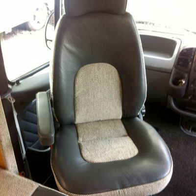 Photo of project „Peugeot Boxer half leather upholstery“ #2