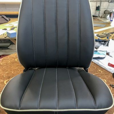 Photo of project „Volkswagen T25 leather driver seats upholstery“ #4