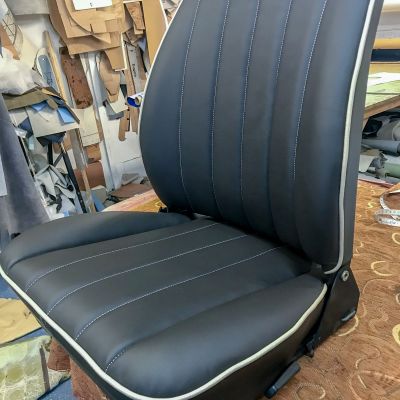 Photo of project „Volkswagen T25 leather driver seats upholstery“ #5