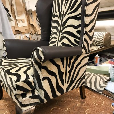 Photo of project „Armchair re upholstery zebra“ #3