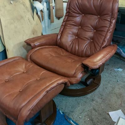Photo of project „Armchair with ottoman Leather Reupholstery 16“ #5