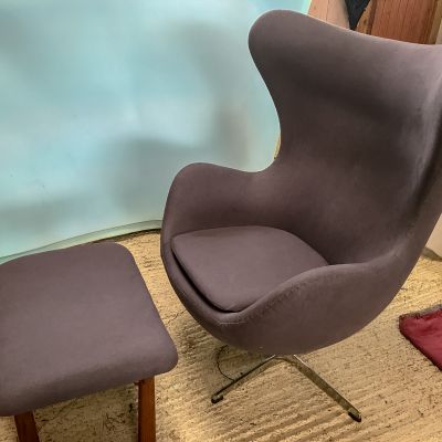 Photo of project „Egg chair with foot stool Reupholstery 9“ #2