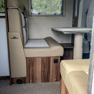 Photo of project „Fiat Ducato Rollerteam 740 half leather upholstery“ #4