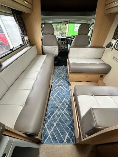 Preview for Bessacarr E435