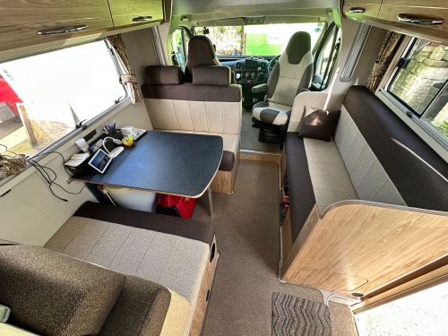 Preview for Pilote Essentiel P706