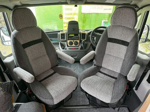 Preview for Bessacarr E665